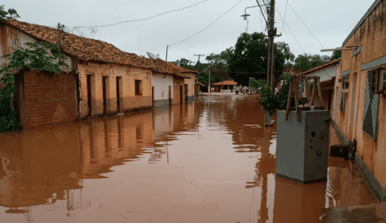 Maranhão tem mais de 400 famílias desabrigadas por causa das chuvas Cidades seguem em situação de alerta