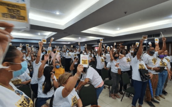 Professores da rede municipal de ensino de São Luís iniciam greve geral nessa segunda-feira (18)