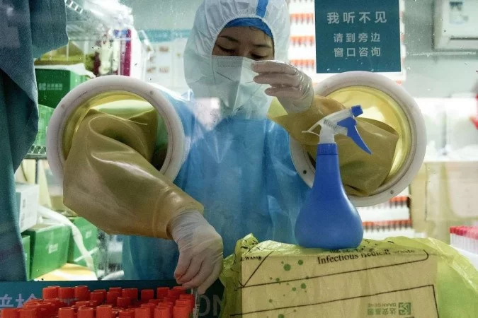 China detecta primeiro caso humano de gripe aviária H3N8 A cepa H3N8 está em circulação desde 2002, já infectou cavalos, cães e focas, mas não havia sido detectada em humanos