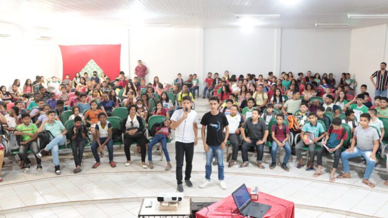 Dois ex-estudantes da rede pública do Maranhão participam do projeto “Crie o Impossível” em Porto Alegre