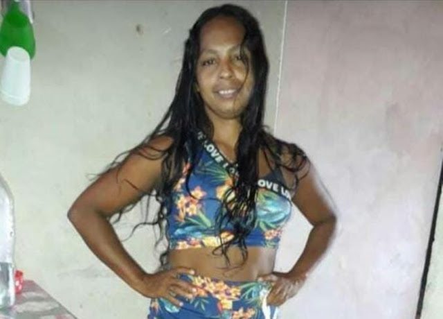 Mulher é encontrada morta em matagal, na Região Metropolitana de São Luís O corpo foi encontrado em estado de putrefação. Central de Notícias  24/08/22 | 08:10 Policial |