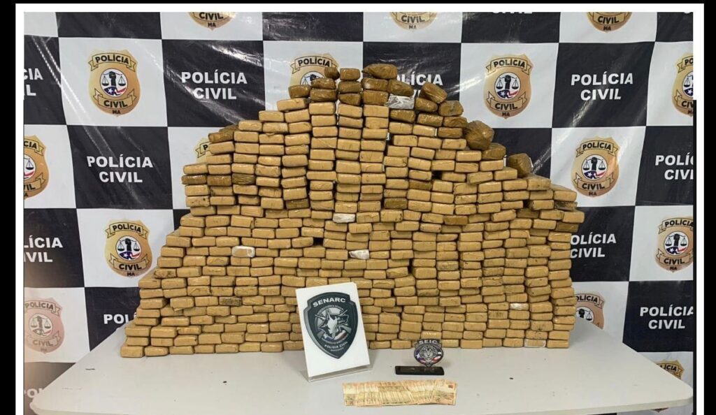 Polícia prende foragidos da Justiça com quase 400kg de maconha, no Araçagy
