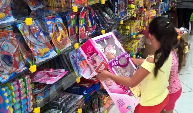 Procon-MA encontra diferença de até 800% nos preços dos presentes para o Dia das Crianças