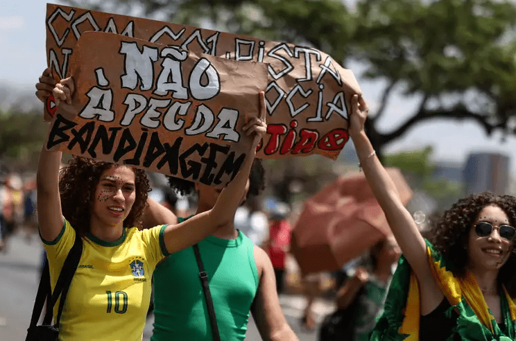 PROTESTO-CONTRA-A-ANISTIA